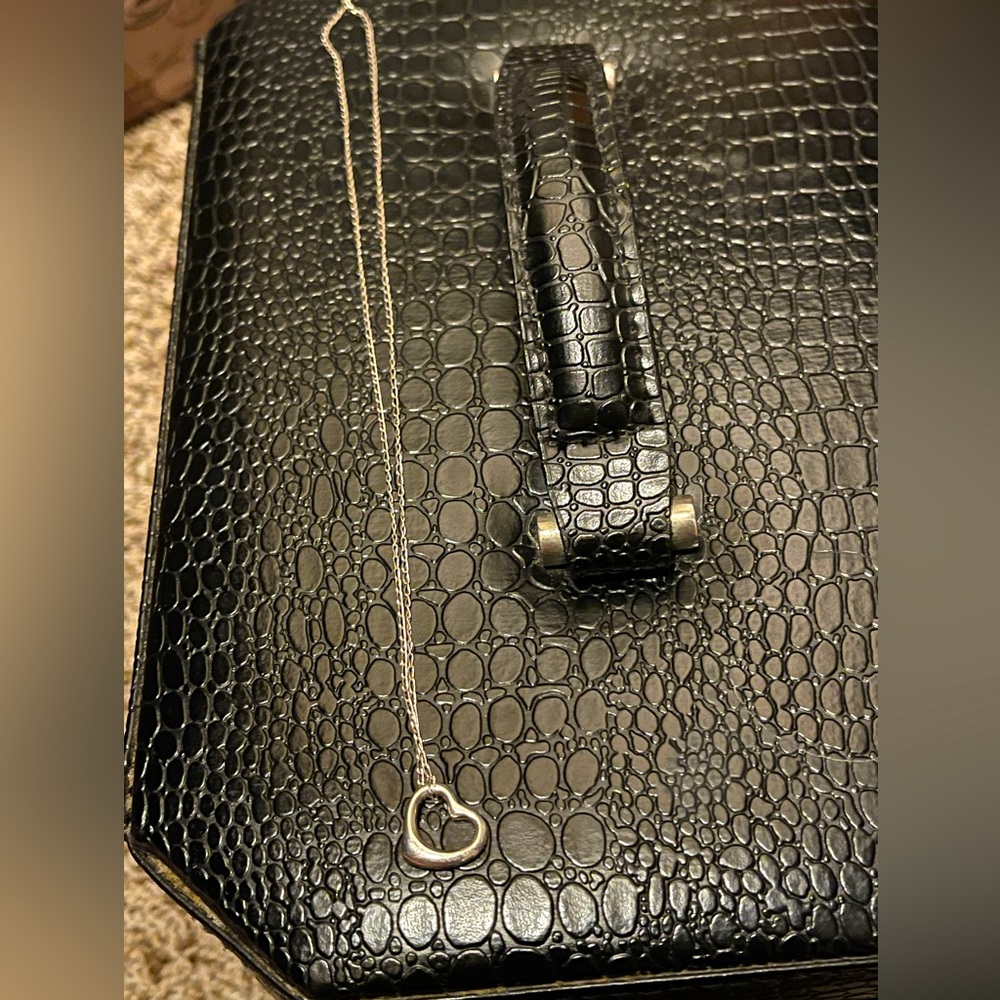 Tiffany & Co heart plus chain